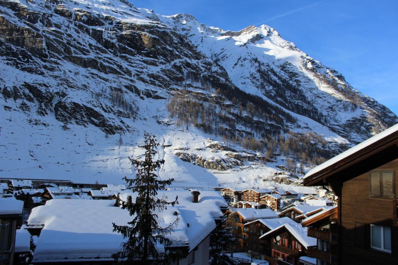 Haus Les Melezes C Apartment Zermatt Exterior foto
